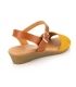 Sandale compensée Eva Frutos 9039 moutarde pour pieds sensibles