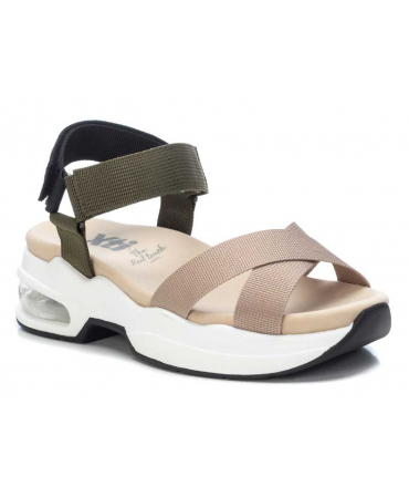 Xti 42751 beige, sandale de marche brides croisées fermeture velcro